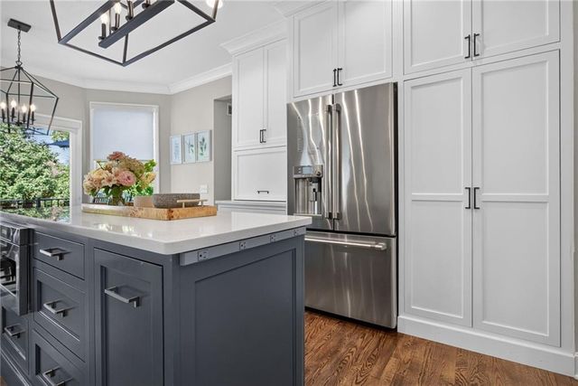 14600 Chadwick Street, Leawood, KS 66224
