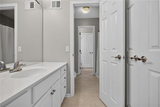 14600 Chadwick Street, Leawood, KS 66224