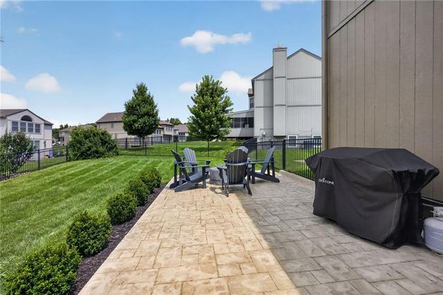 14600 Chadwick Street, Leawood, KS 66224
