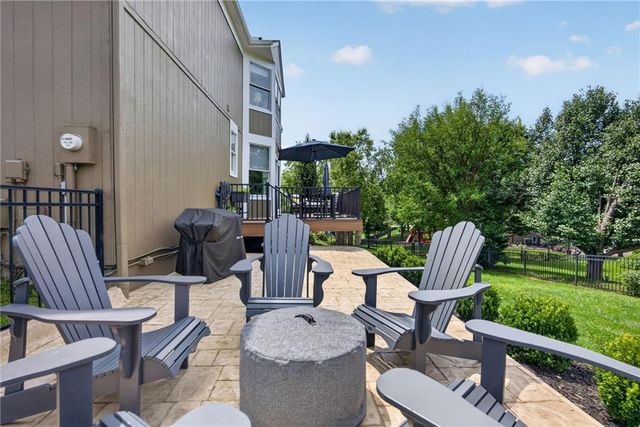 14600 Chadwick Street, Leawood, KS 66224