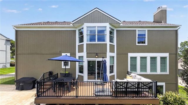 14600 Chadwick Street, Leawood, KS 66224