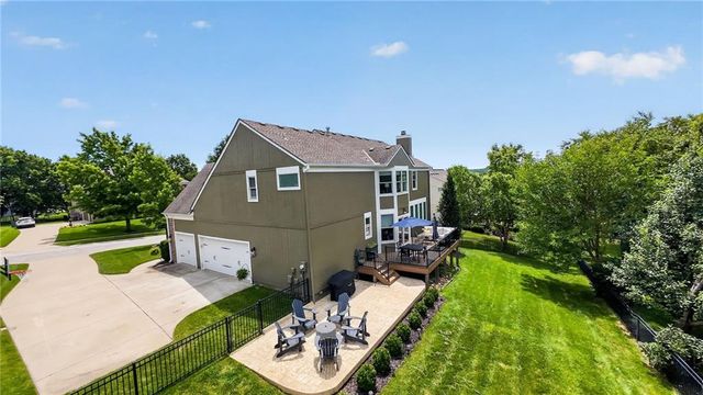 14600 Chadwick Street, Leawood, KS 66224