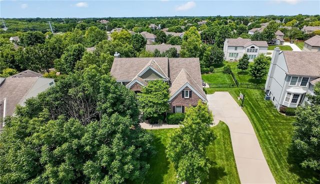 14600 Chadwick Street, Leawood, KS 66224