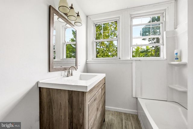 301 E MAPLE ST, Wenonah, NJ 08090