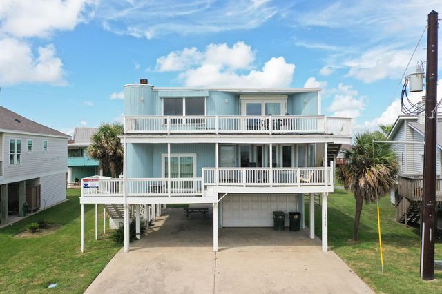 12628 W Ventura Drive, Galveston, TX 77554
