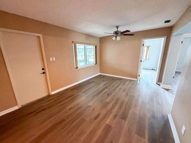 9605 NW 81st, Tamarac, FL 33321