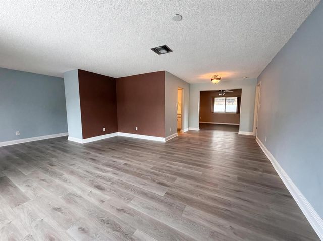 9605 NW 81st, Tamarac, FL 33321
