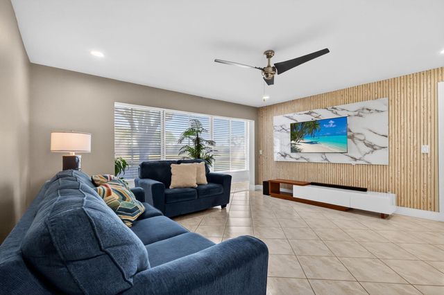 492 Piedmont, Delray Beach, FL 33484