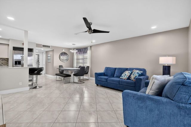 492 Piedmont, Delray Beach, FL 33484