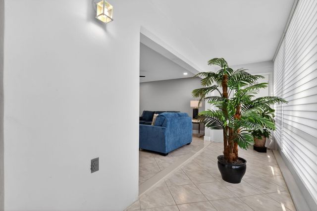 492 Piedmont, Delray Beach, FL 33484