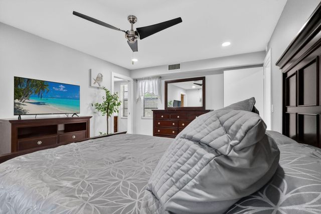 492 Piedmont, Delray Beach, FL 33484