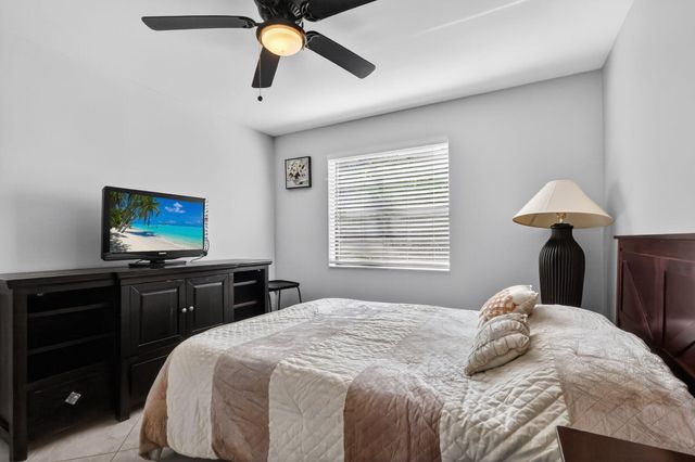 492 Piedmont, Delray Beach, FL 33484