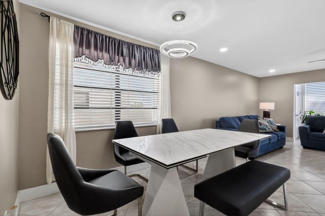 492 Piedmont, Delray Beach, FL 33484