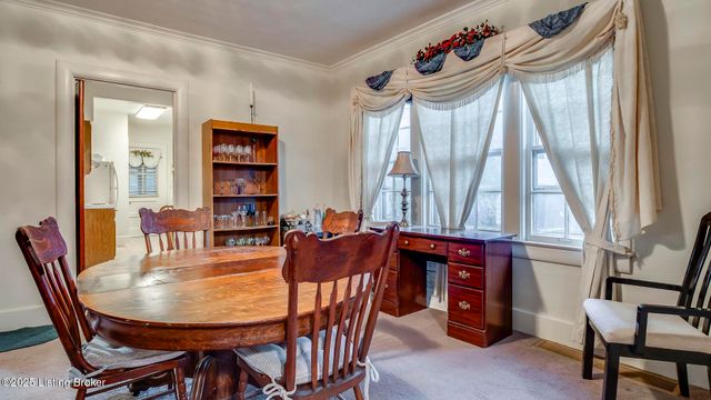 2078 Lakeside Dr, Louisville, KY 40205