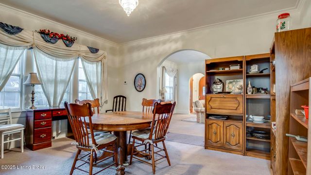 2078 Lakeside Dr, Louisville, KY 40205