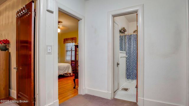 2078 Lakeside Dr, Louisville, KY 40205