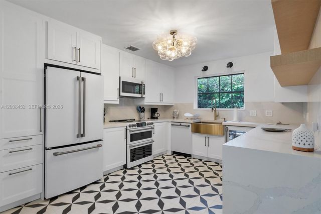 1099 NE 97th St, Miami Shores, FL 33138