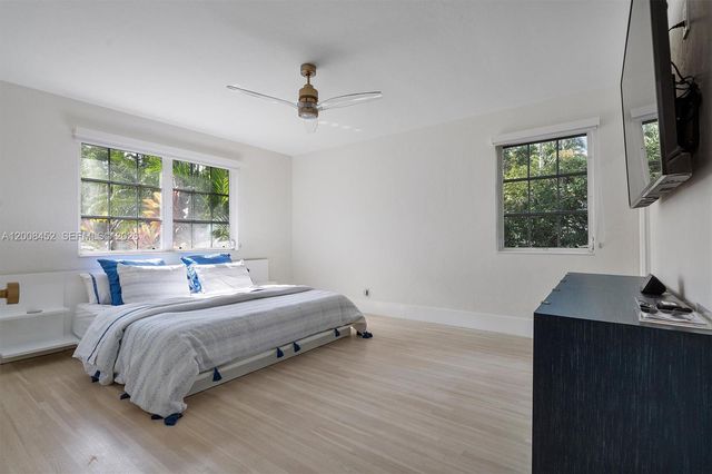 1099 NE 97th St, Miami Shores, FL 33138