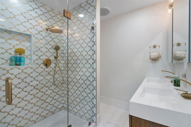 1099 NE 97th St, Miami Shores, FL 33138