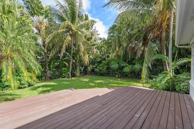 1099 NE 97th St, Miami Shores, FL 33138