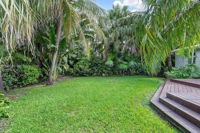 1099 NE 97th St, Miami Shores, FL 33138