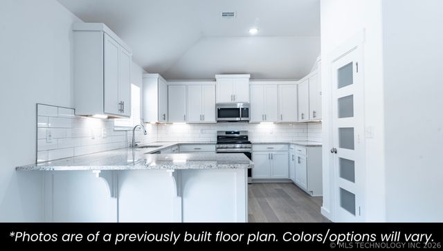 10907 S 271st East Avenue, Coweta, OK 74429