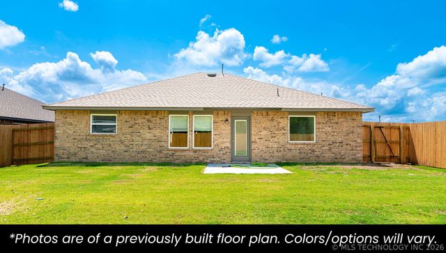 10907 S 271st East Avenue, Coweta, OK 74429