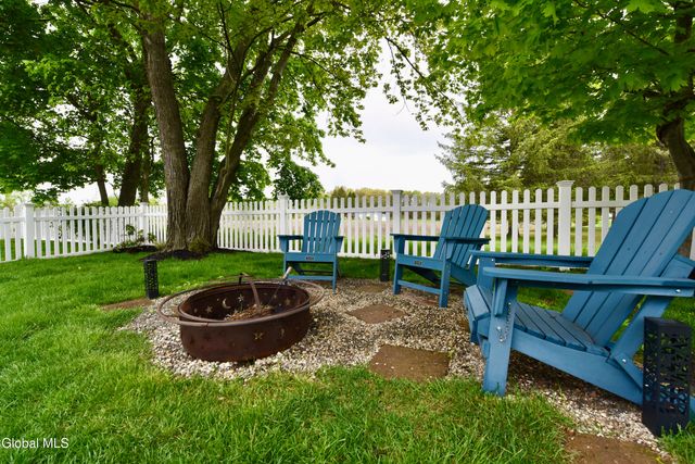 22C Idared Lane, Halfmoon, NY 12065