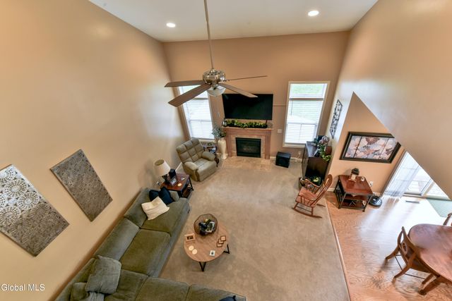 22C Idared Lane, Halfmoon, NY 12065