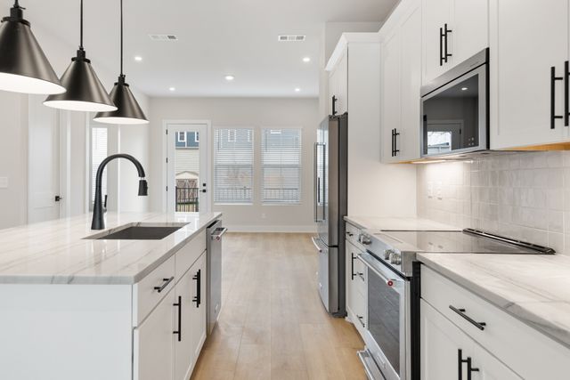 714 41st Ave, N, Nashville, TN 37209