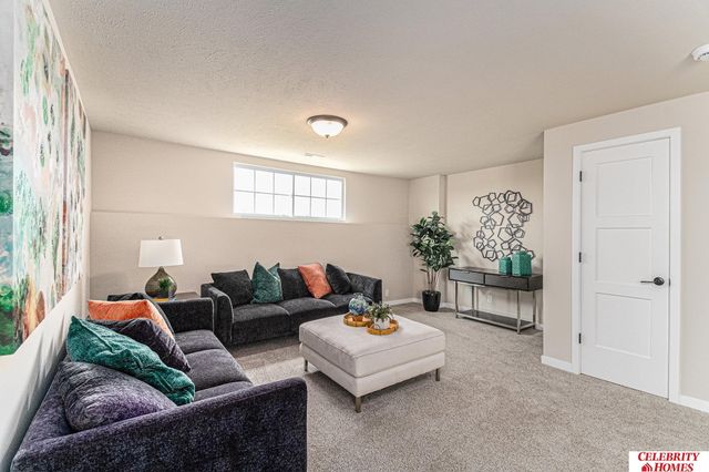 8044 S 200 Street, Gretna, NE 68028