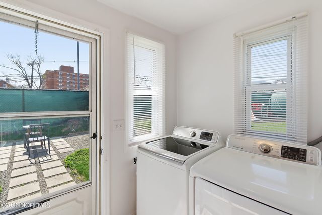 437 Atlantic Street, Keyport, NJ 07735