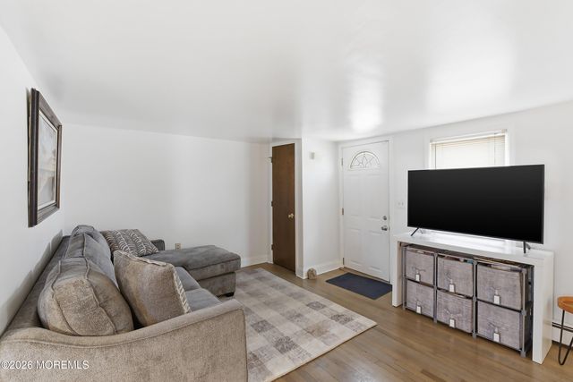 437 Atlantic Street, Keyport, NJ 07735