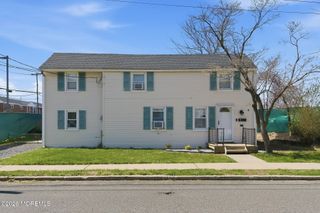 437 Atlantic Street, Keyport, NJ 07735