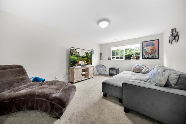 9414 Taylor Court, Orland Park, IL 60467