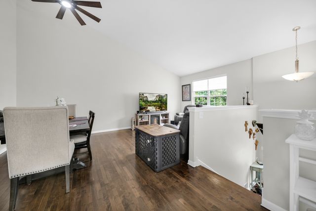 9414 Taylor Court, Orland Park, IL 60467