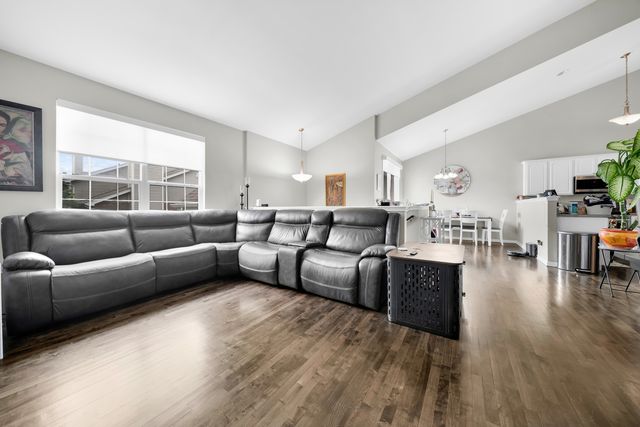 9414 Taylor Court, Orland Park, IL 60467