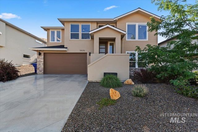 19576 N Mcleod Way, Eagle, ID 83714