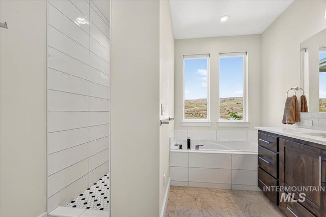19576 N Mcleod Way, Eagle, ID 83714
