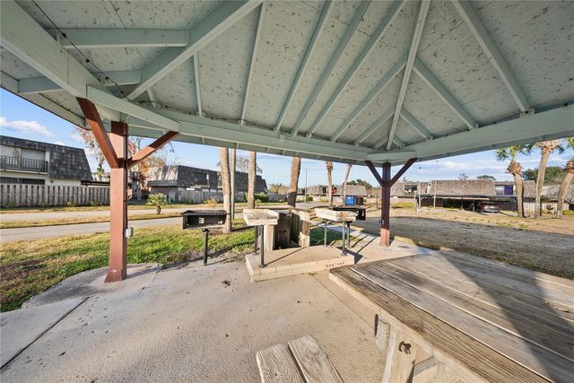 2920 PECAN AVENUE, Leesburg, FL 34748