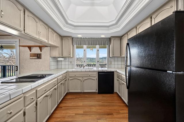 4530 Grazing Hill Rd, Shingle Springs, CA 95682