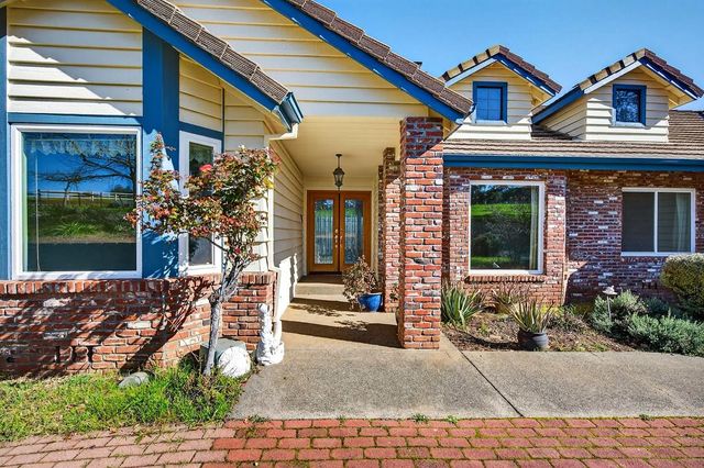 4530 Grazing Hill Rd, Shingle Springs, CA 95682