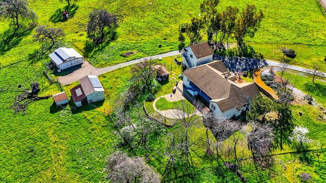 4530 Grazing Hill Rd, Shingle Springs, CA 95682