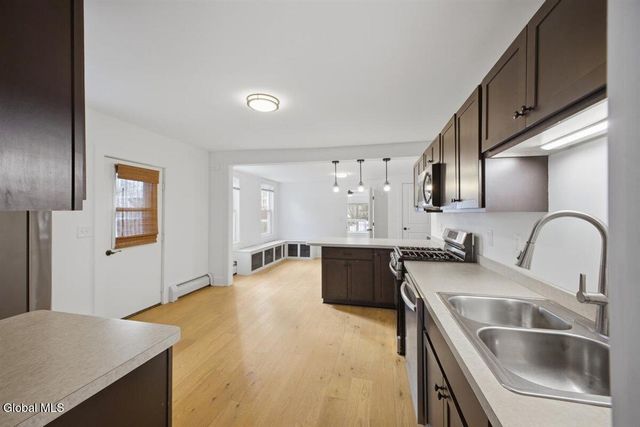 33 Fulton Street, Glens Falls, NY 12801