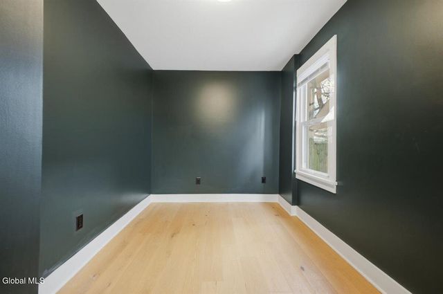 33 Fulton Street, Glens Falls, NY 12801