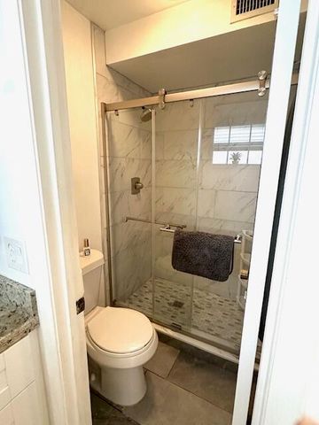 245 Down East Lane B, Greenacres, FL 33467