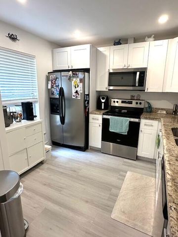 245 Down East Lane B, Greenacres, FL 33467