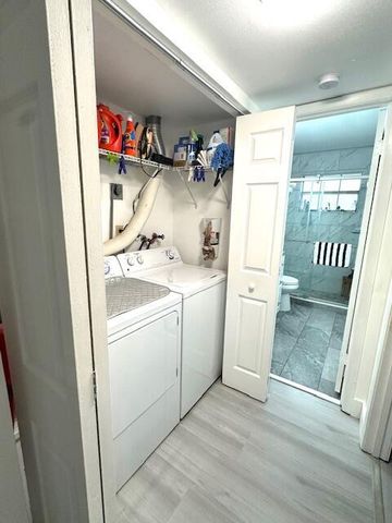 245 Down East Lane B, Greenacres, FL 33467