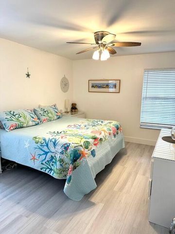 245 Down East Lane B, Greenacres, FL 33467