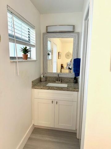 245 Down East Lane B, Greenacres, FL 33467